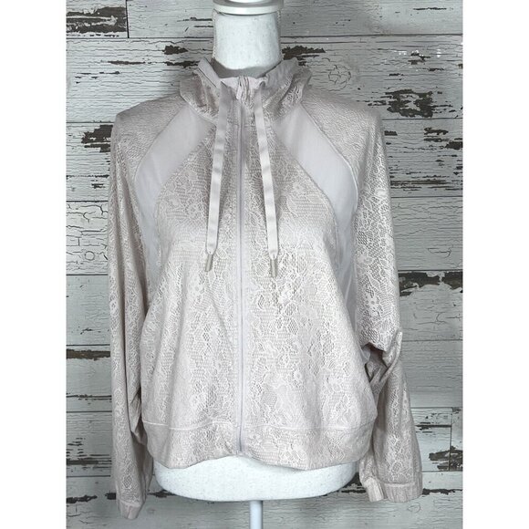 LULULEMON In Depth Jacket *Lace in Light Chrome Sz 6 W3CDDS EUC - Picture 2 of 10